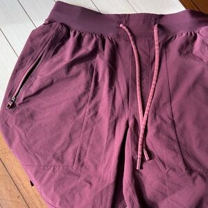 lululemon athletica Men's wine color Athletic Shorts